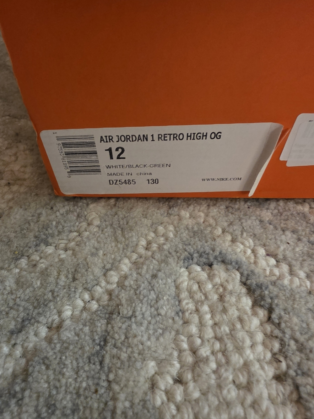 Nike Air Jordan 1 Retro High OG Green Glow Black White Size 12 Men’s NEW IN BOX - Picture 6 of 7